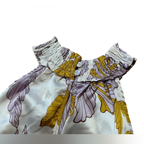 Monteau Halter Smocked Sleeveless Floral Blouse NWOT - Picture 4 of 10